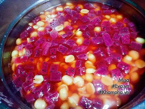 Chè hạt sen nấu thanh long đỏ, tuyệt ngon để detox ngày nắng nóng-5