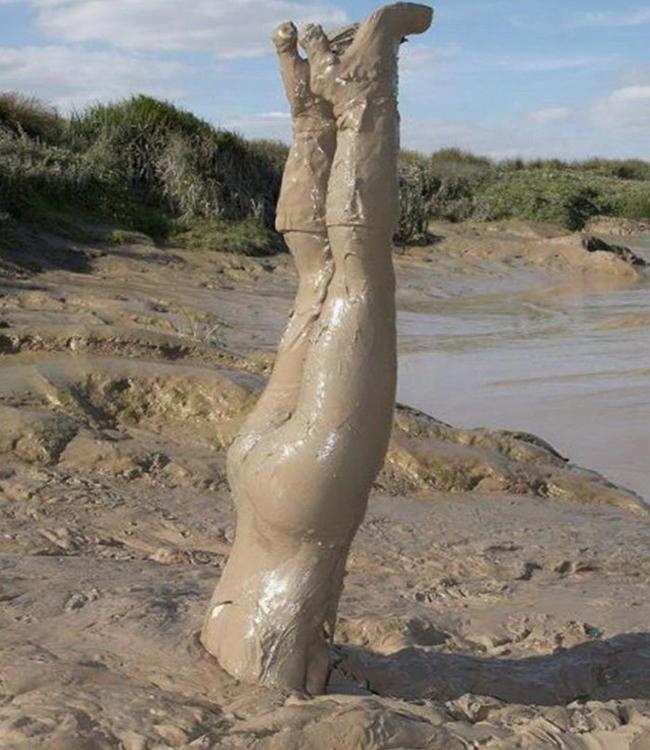 Muốn 'khác người' thì phải... ngược đời-4