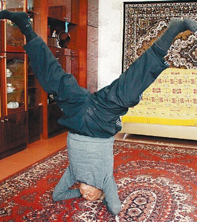 Muốn 'khác người' thì phải... ngược đời-5