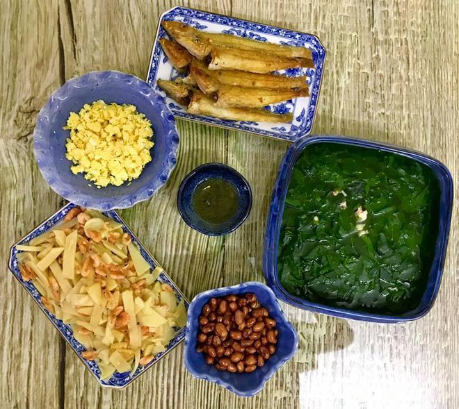 Ngất ngây với loạt thực đơn cơm tối chưa tới 100k cực hot của mẹ 8x-6