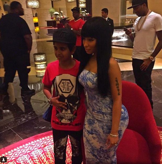 Cuộc sống toàn hàng hiệu, siêu xe, thú cưng đặc biệt và làm bạn với người nổi tiếng của cậu ấm Dubai 15 tuổi-5