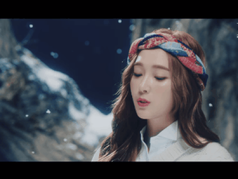 MV kỷ niệm 10 năm ca hát: Jessica đẹp tựa nữ thần