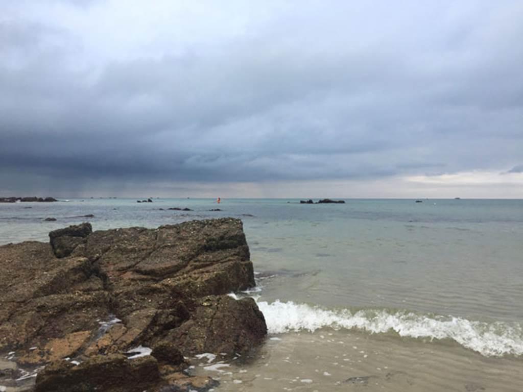 Gần Hà Nội có một 'hoang đảo Robinson' tuyệt đẹp và bình yên đến lạ-12