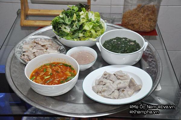 Mẹ Hà Nội định cư ở Sài Gòn khoe mâm cơm ai nhìn cũng phải chú ý bát nước chấm-9