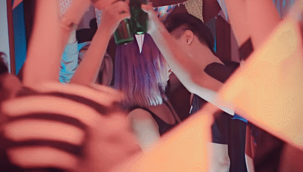 Clip: Những nụ hôn bạo liệt gây shock nhất lịch sử MV nhạc Việt-5