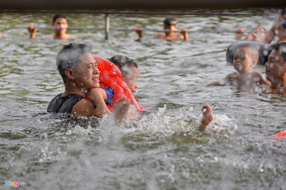 'Công viên nước' miễn phí độc đáo nhất ngoại thành Hà Nội-4
