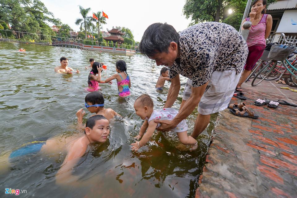 'Công viên nước' miễn phí độc đáo nhất ngoại thành Hà Nội-5