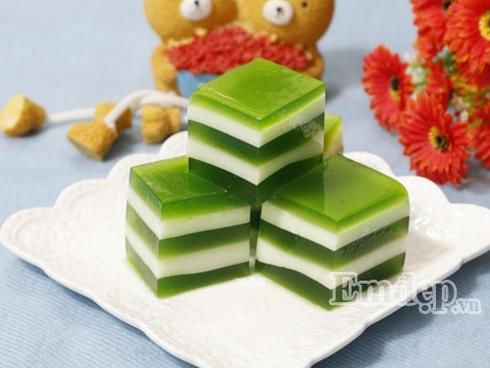 Chiều oi bức, làm thạch sữa dừa trà xanh ngọt mát thưởng thức thôi!