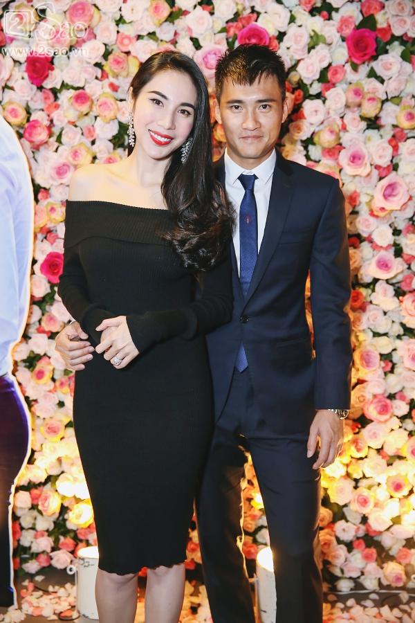 Thủy Tiên bị Công Vinh 'bóc phốt' là người thích bắt nạt chồng-1