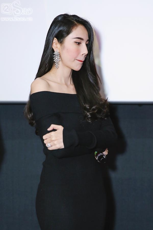 Thủy Tiên bị Công Vinh 'bóc phốt' là người thích bắt nạt chồng-10