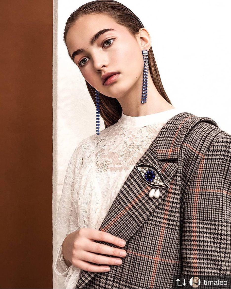 Vẻ ngoài xinh như búp bê của siêu mẫu 13 tuổi hot nhất nước Nga-10