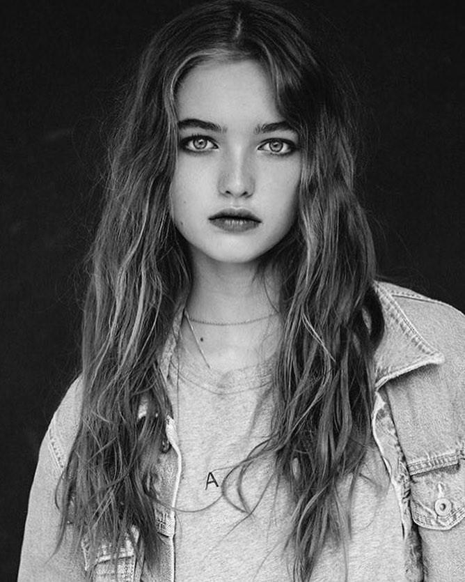 Vẻ ngoài xinh như búp bê của siêu mẫu 13 tuổi hot nhất nước Nga-7