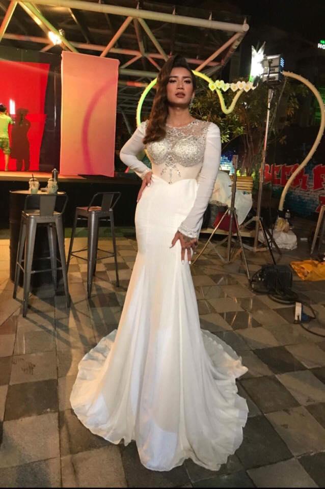 Hot girl - hot boy Việt 11/8: Diễn viên Tường Vy 'say' hết mình khi cover hit 'Ghen'-3