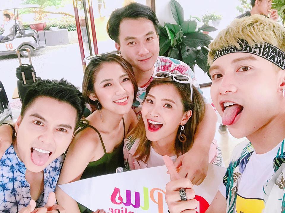 Hot girl - hot boy Việt 11/8: Diễn viên Tường Vy 'say' hết mình khi cover hit 'Ghen'-8