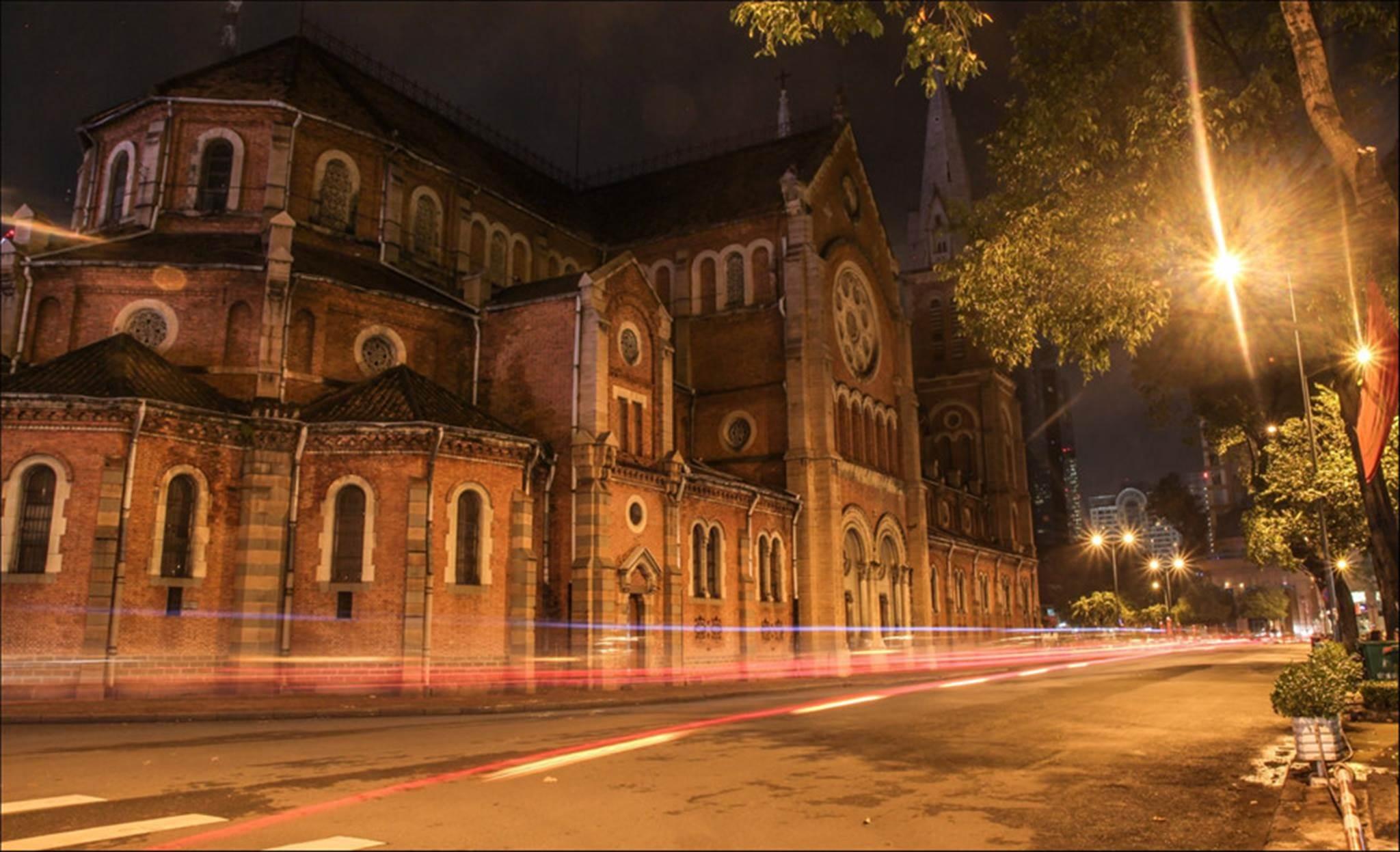 Sài Gòn hoa lệ lung linh ánh đèn trong 'Dấu ấn Việt Nam'-7