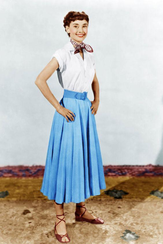 Biểu tượng thời trang Audrey Hepburn nói không với giày cao gót và bài học đáng quý cho phụ nữ-6