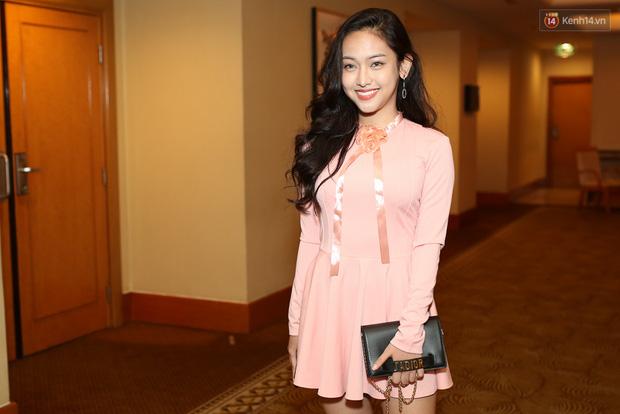 Cầm đồ fake mãi cũng chán, Thúy Vi đã 'nâng cấp' lên hẳn hàng hiệu chục triệu?-1