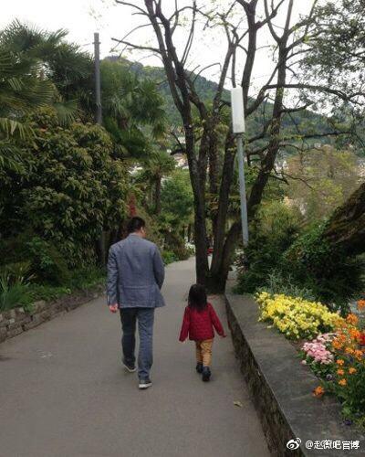 Những bức ảnh giản dị nhưng đong đầy hạnh phúc của tổ ấm Triệu Vy - Huỳnh Hữu Long-6