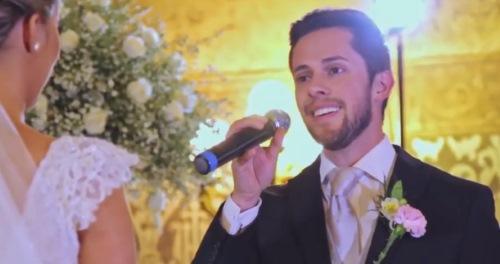 Câu chuyện cảm động đằng sau việc chú rể hát tặng cô dâu bằng tiếng Bồ Đào Nha trong lễ cưới-1