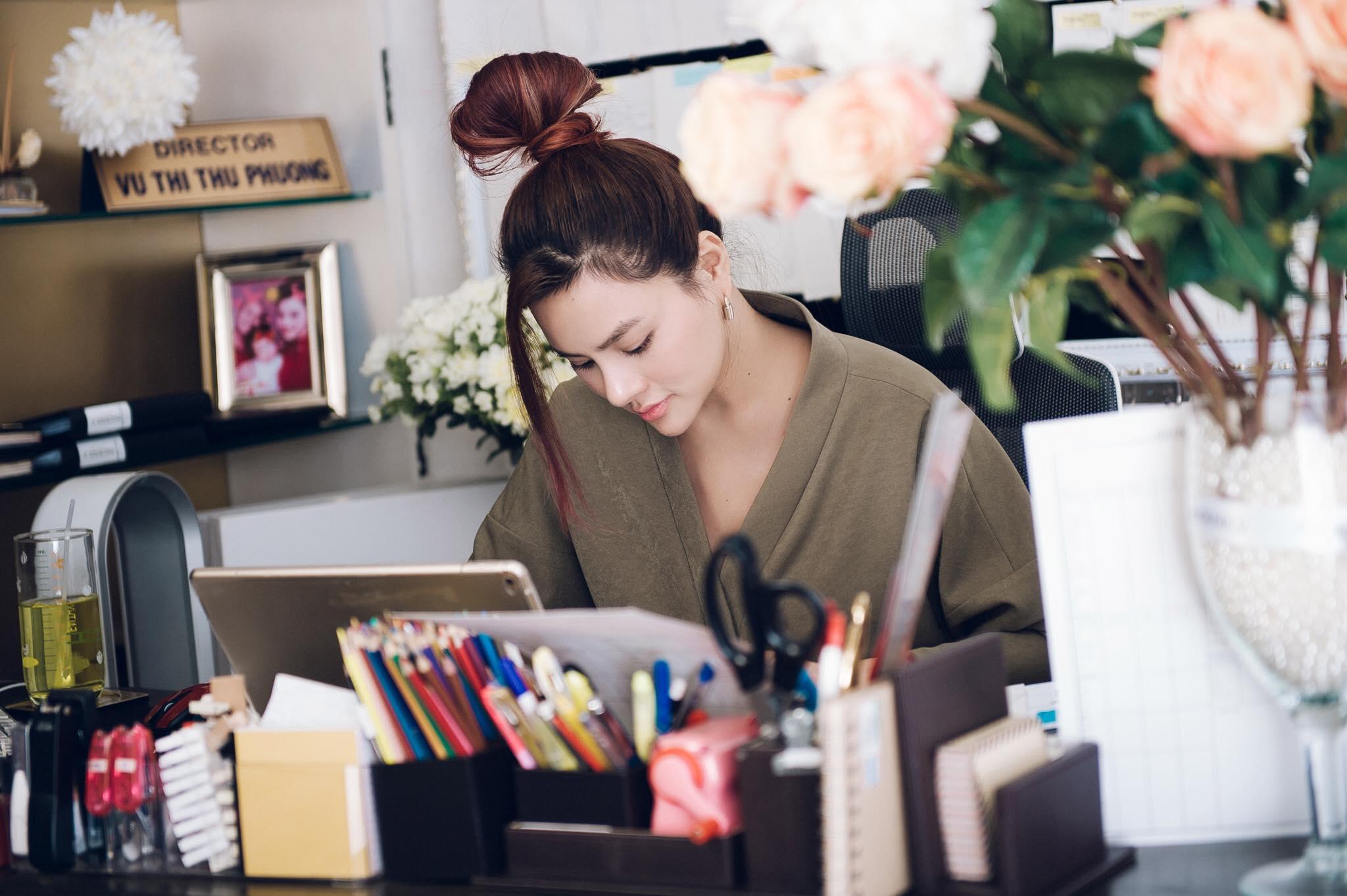 Tin sao Việt 11/8: Quế Vân than vãn 'bỏ ra cả tỷ đập mặt vẫn bị chê thì phí lắm'-12