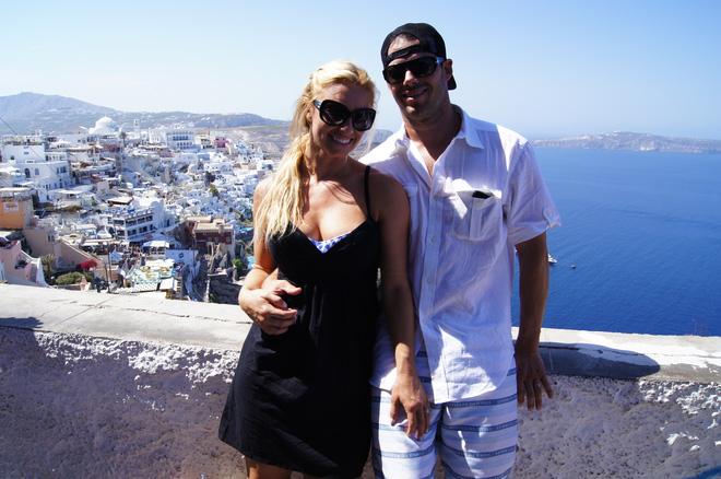 Nhận con nuôi sau 4 năm hiếm muộn, 1 tuần sau cặp vợ chồng mong con lại phải rơi nước mắt-1