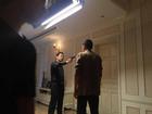Lộ hình ảnh cực hot của 'Người phán xử': Phan Quân chĩa súng bắn Lương Bổng
