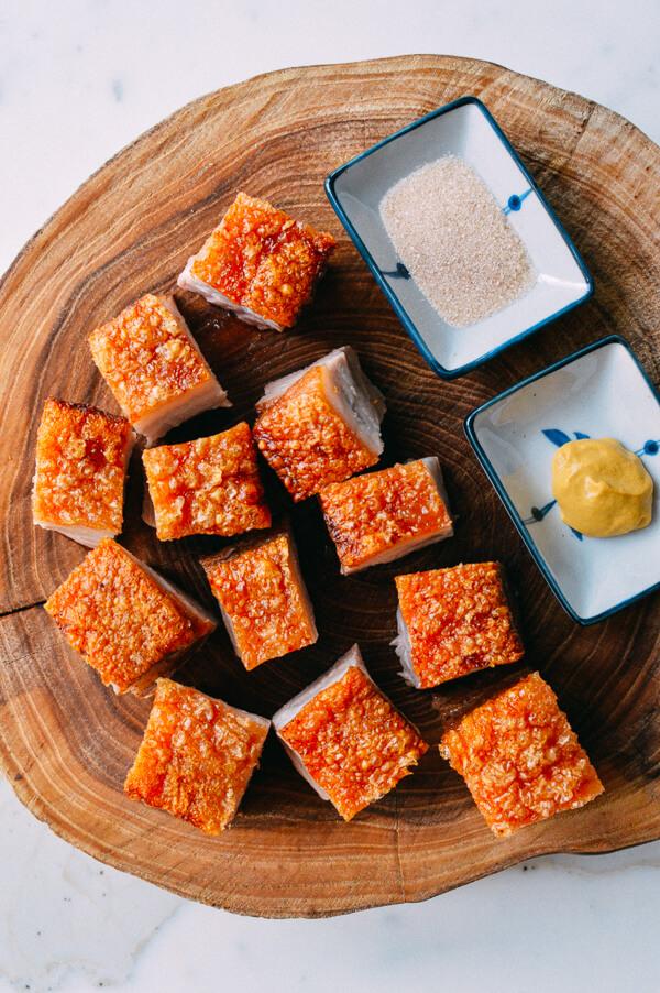 Đã phát hiện ra mẹo nướng thịt lợn bì giòn thơm như ngoài hàng đây rồi-1