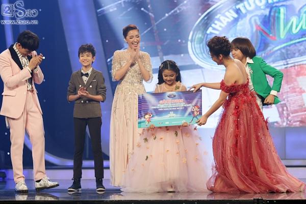 Cậu bé được Isaac gọi là thần đồng âm nhạc chính thức lên ngôi Quán quân 'Vietnam Idol Kids'-3