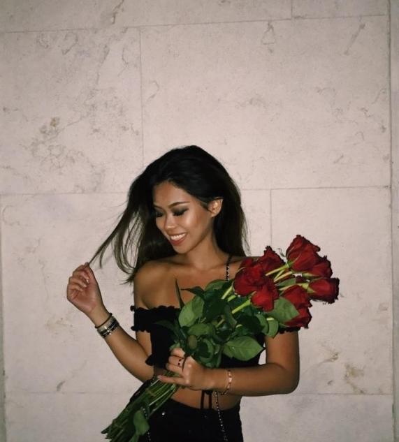 Hot girl - hot boy Việt 12/8: Sắc vóc Châu Bùi thay đổi đến mức 'mình không nhận mình'-10