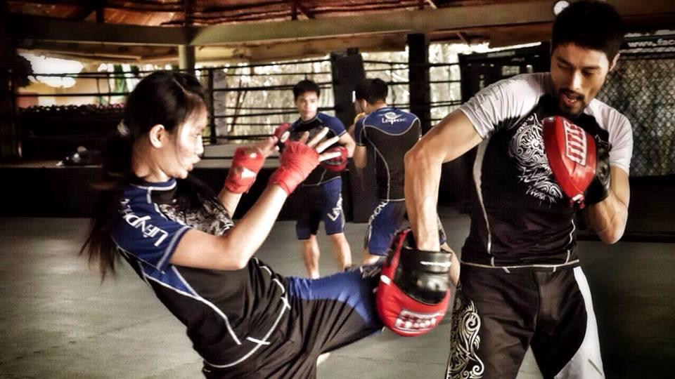 Johnny Trí Nguyễn: 'Nếu Flores thách đấu, tôi sẽ mời lên võ đài'-3