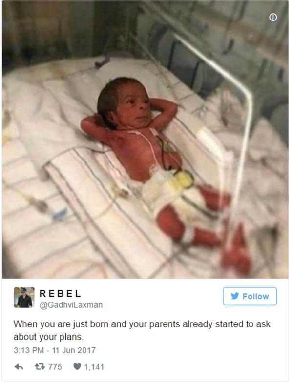 Em bé chào đời thay vì khóc, lại nằm 'suy nghĩ' về... sự đời-3