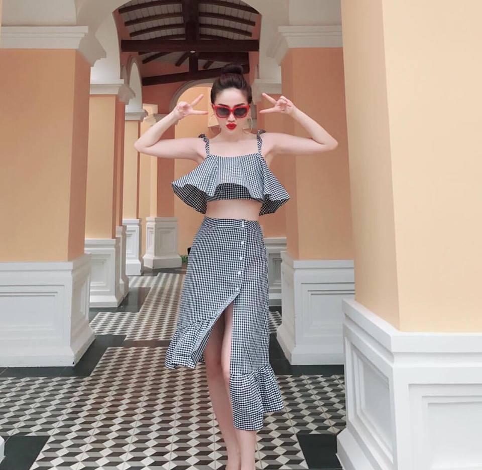 Bảo Thy đăng ảnh khoe eo con kiến khiến fan 'đứng ngồi không yên'-11