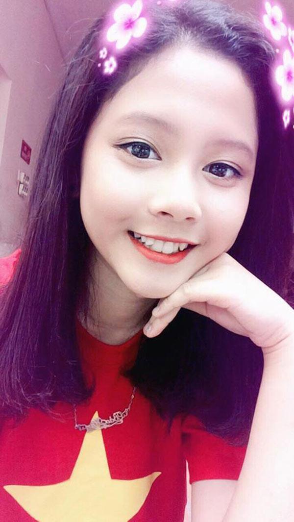 Xinh đẹp, hát hay nữ sinh 15 tuổi có hơn 70 nghìn người theo dõi trên Facebook-1