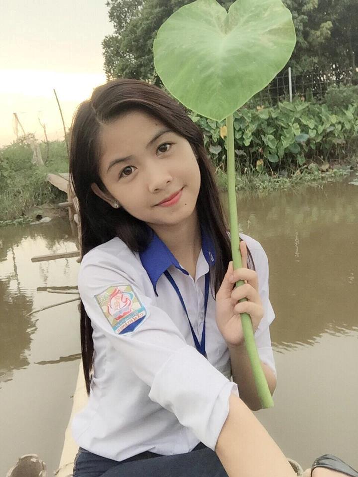 'Hot girl chân khoèo, mắt lác' nổi đình đám một thời giờ ra sao?-4