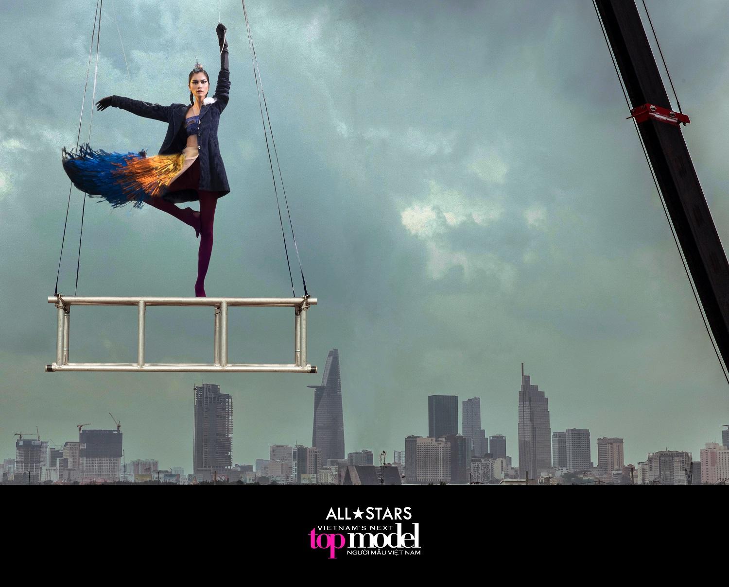 Kikki Lê bị loại, Cao Thiên Trang không chỉ 'bật' giám khảo Next Top mà còn đòi bỏ thi-8