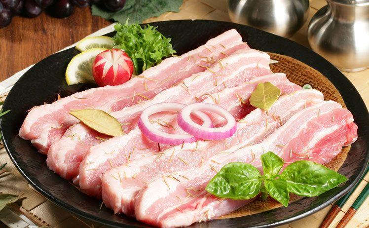 Nhìn cách người Hàn Quốc ăn thịt, bạn sẽ thấy thèm một miếng ba chỉ nướng ngay-4
