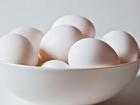 Cách phân biệt trứng gà mới và cũ