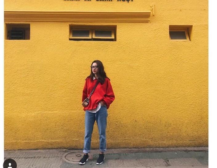 Tú Hảo - Ngọc Thảo mix đồ sắc đỏ đẹp nhất street style giới trẻ tuần này-2