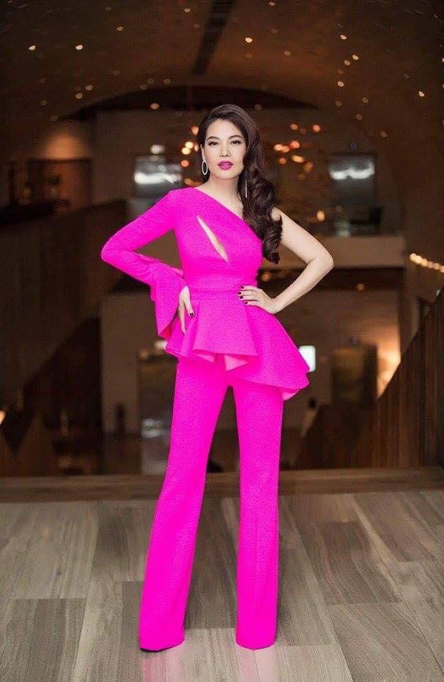 Host Trương Ngọc Ánh lại 'lạc quẻ', sến súa ở Next Top Model tập 8-8
