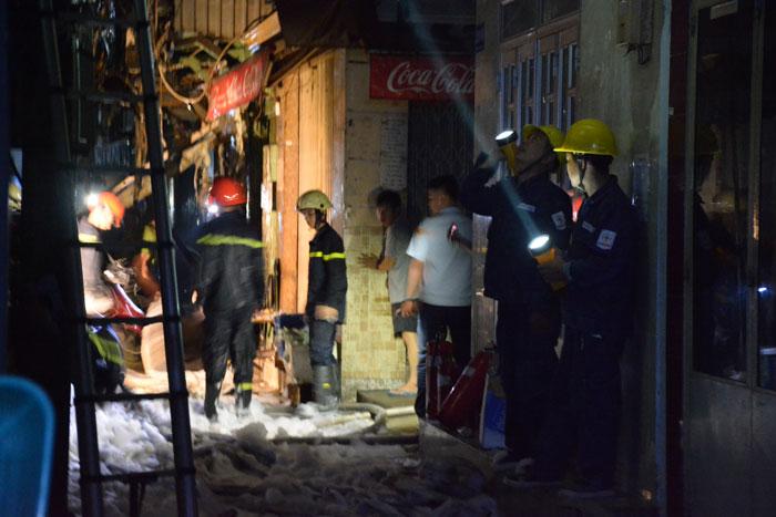 Cháy ở phố Tây Sài Gòn, du khách nháo nhào tháo chạy-2