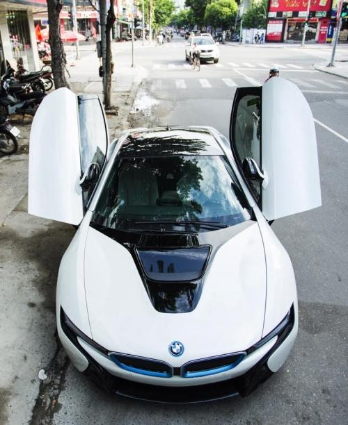 Lấy chồng 'mười phân vẹn mười': Yêu chiều vợ hết mực, tặng siêu xe, heo đất trăm triệu-1