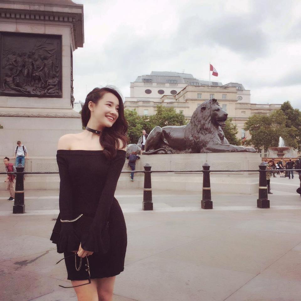 Tin sao Việt 13/8: Thủy Tiên cắt tỉa móng tay cho ông xã Công Vinh-10