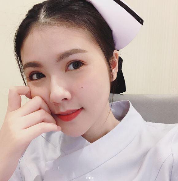 Ngẩn ngơ với nhan sắc đẹp xuất sắc của nữ y tá người Thái Lan-12