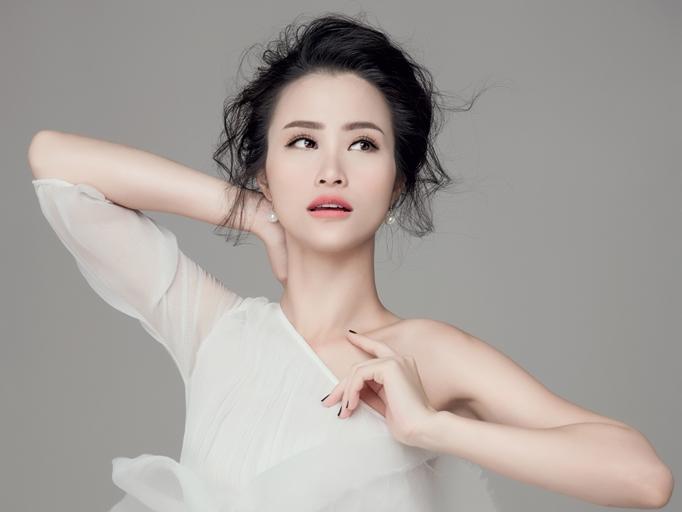 Taeyeon bị bỏng vòng 3 vì ngồi bệt xuống sân khấu-1