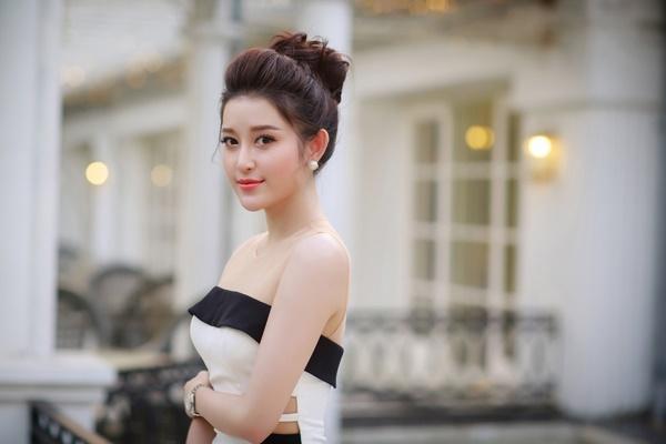 Cùng 'xuất khẩu' năm 2017, mỹ nhân Việt nào sẽ tạo sóng trên bản đồ nhan sắc thế giới?-3