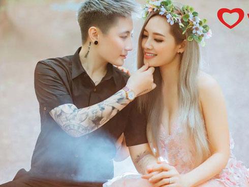 MC Ngọc Trang khoe ảnh cưới với người yêu đồng giới kém 8 tuổi