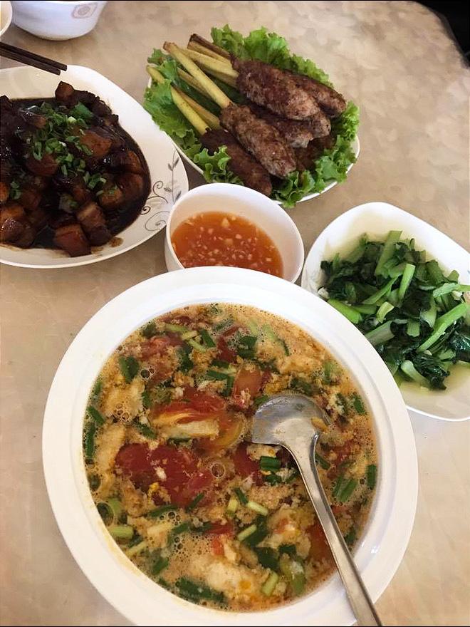 Bị chồng bắt đổ nồi bánh đa cua vừa nấu, cô vợ ấm ức tìm 'đồng minh', ai ngờ gặp kết cục buồn-3