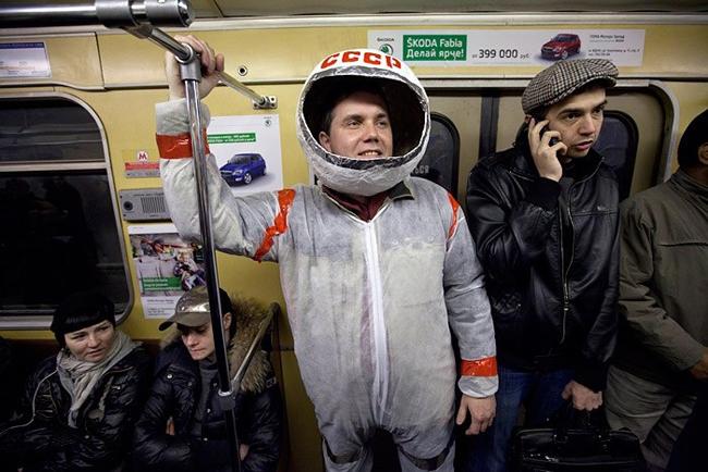 Ảnh hài: 'Dị nhân' ra phố-3