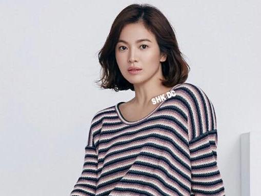 Song Hye Kyo tiết lộ về mái tóc ngắn chuẩn bị cho ngày làm cô dâu