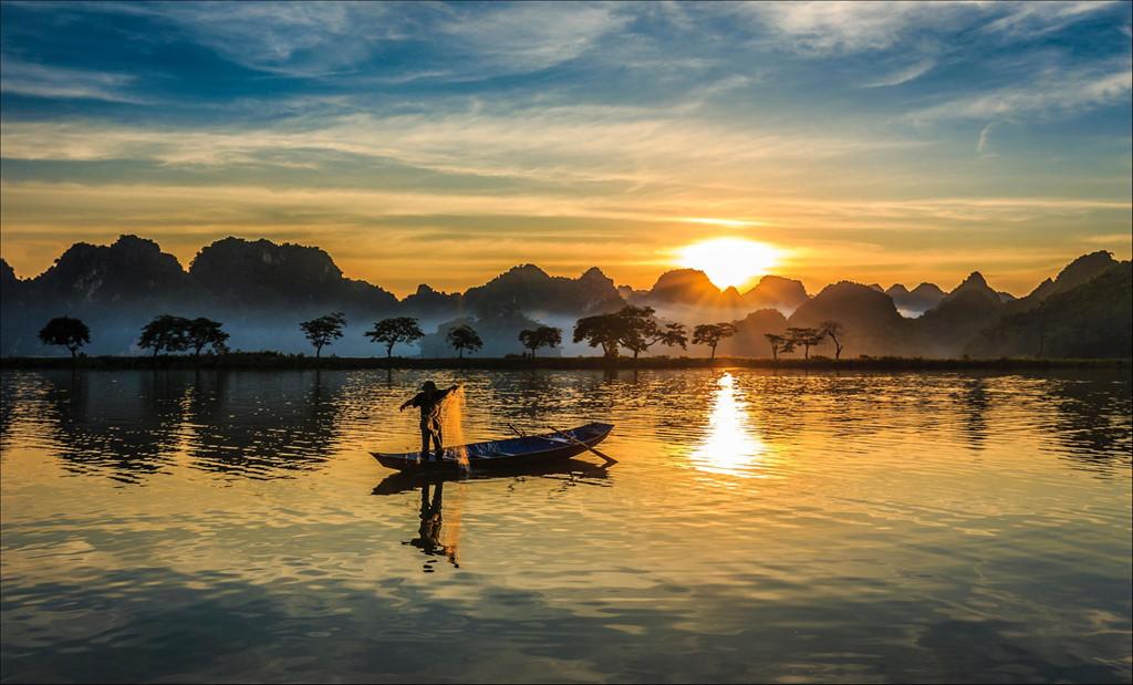 Trôi trên những mặt hồ êm ả trong 'Dấu ấn Việt Nam'-8
